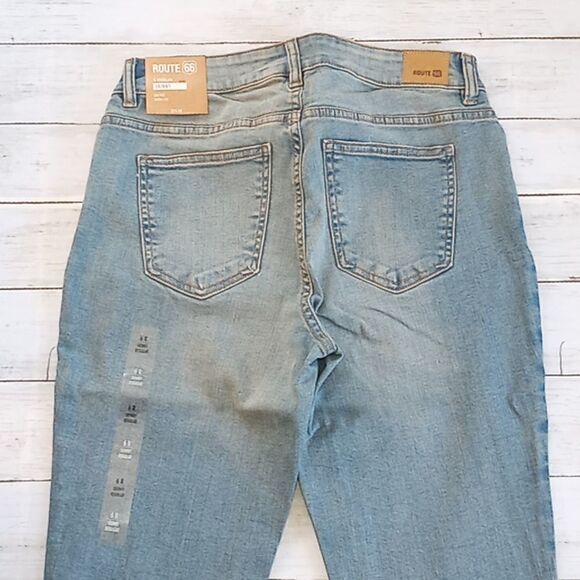 Women's Mid-Rise Skinny Jeans - Picture 3 of 6